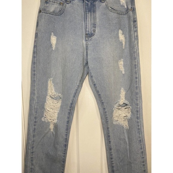 Princess Polly Women’s Straight Leg Distressed Denim Jeans Light Wash 4 - Picture 4 of 10